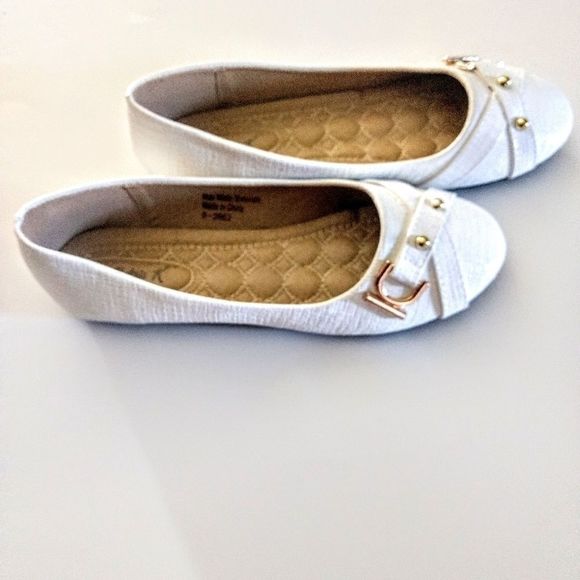 Victoria K Fashion Ballet Flats White Sz 8 - Picture 4 of 7